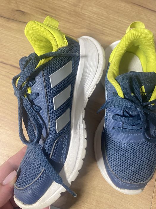 Adidasi Adidas pentru copii -marimea 29