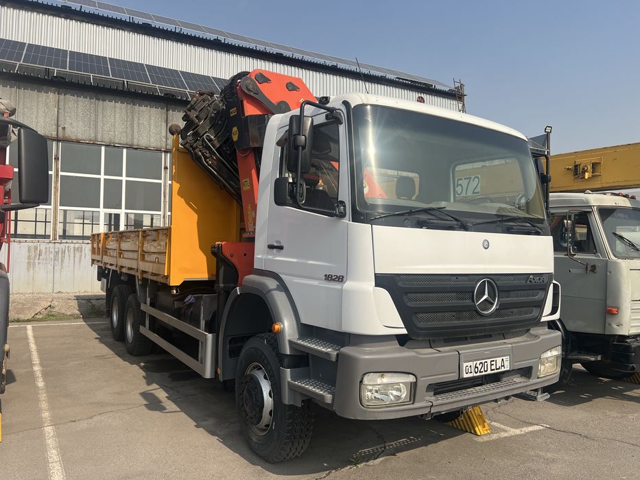 Mercedes Манипулятор Родной холатда 69000$ 2005йил