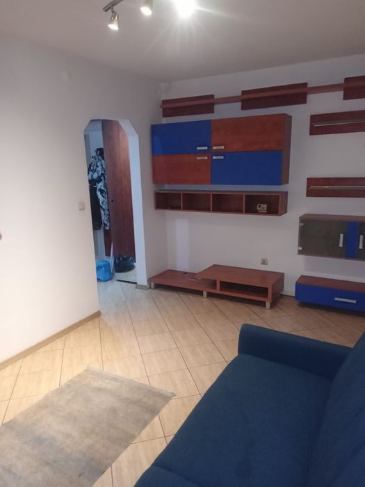 Propietar ofer spre închiriere apartament cu doua camere cartierul flo
