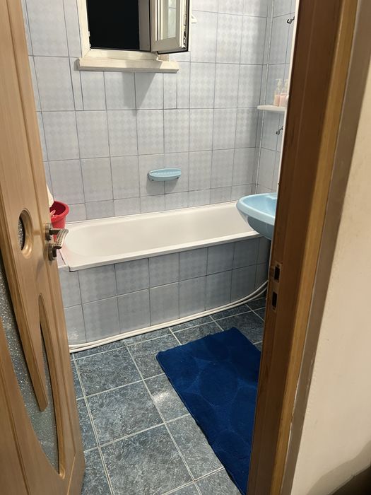 Apartament cu 3 camere  etaj1