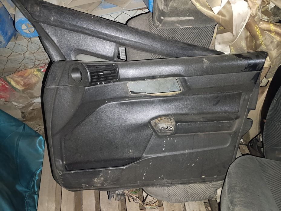 Обшивки на БМВ е34