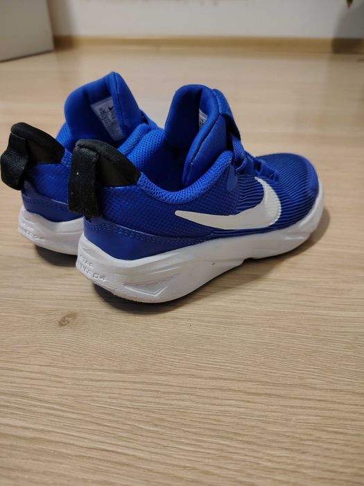 Nike Star Runner 4 copii EU 31 – stare buna