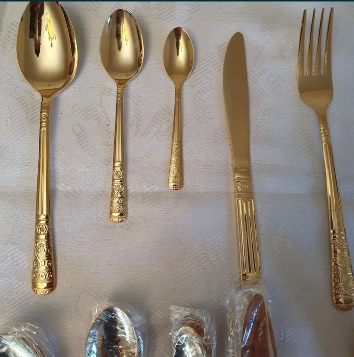 Set tacamuri placat cu aur