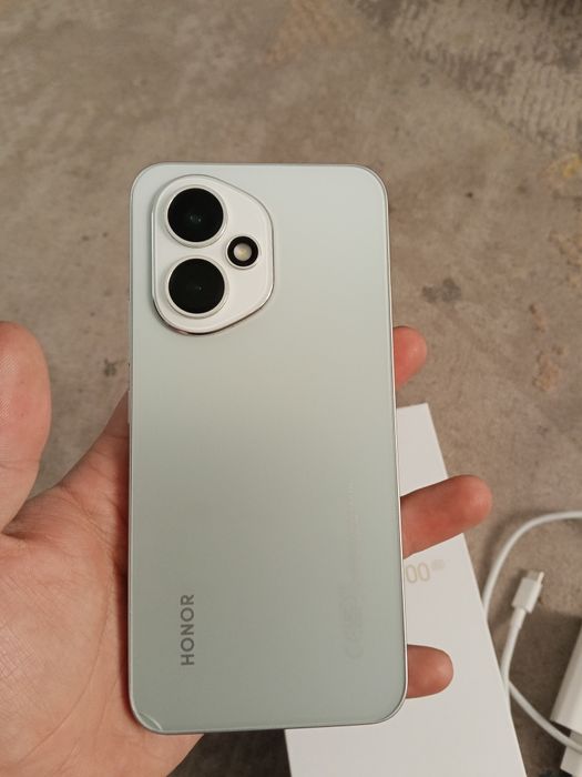 Honor 400 5G 8/256gb