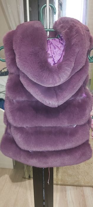 Меховая жилетка  для девочки