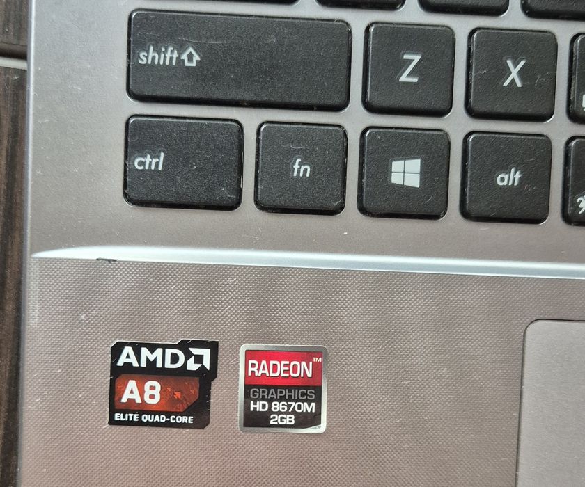 Laptop Asus 15.6"