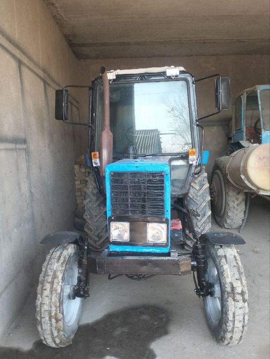 Traktor Belarus 80