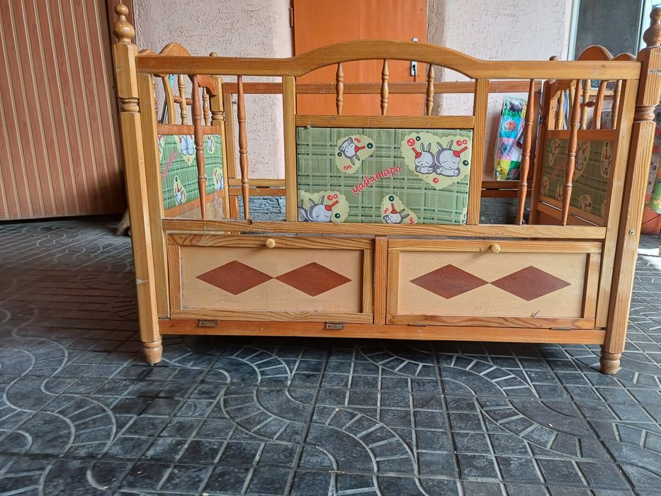 Продам детскую кровать