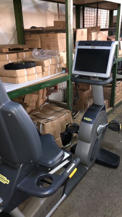 Depozit aparate profesionale life fitness