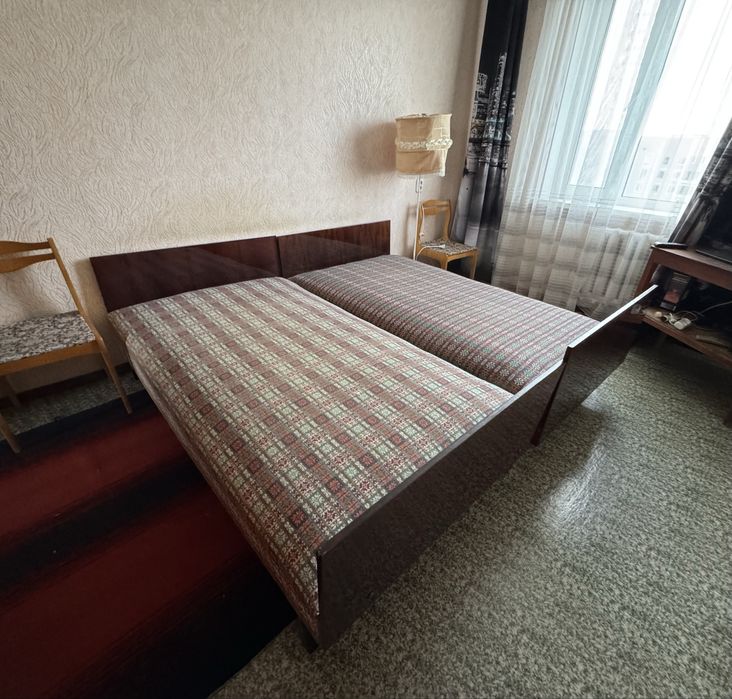 2 кровати деревянные