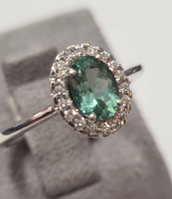 Inel din aur alb 14k, cu turmalin natural si diamante naturale, IAU803