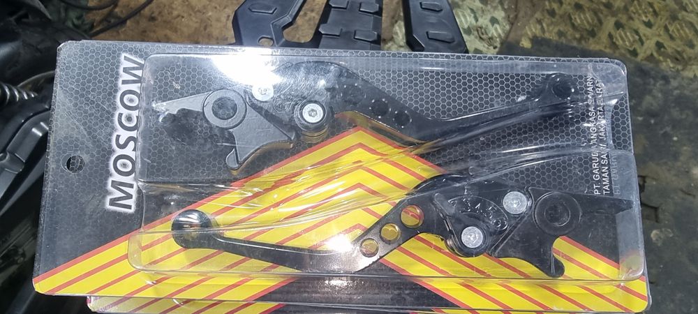 Тормозной ручкалар скутерга тушади