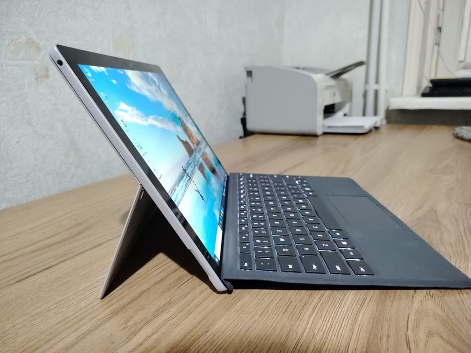 Microsoft Surface Pro 5 1807 Silver