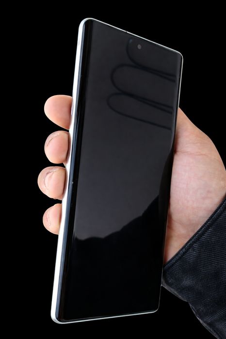 Tecno brendidan camon 30s pro sotiladi rassiyadan olib kirgan