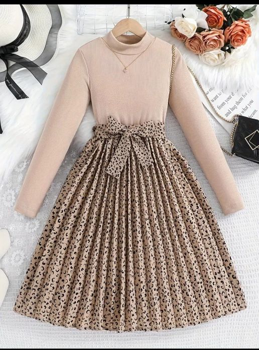 Продам платье для девочки