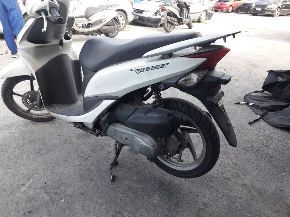 Скутер Хонда Вижън(Honda Vision 110)-На части