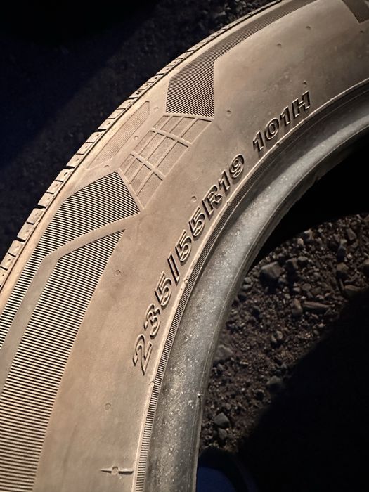 Шины 235/55R19 (2шт)