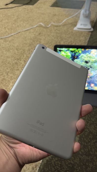 Ipad air 2012  holati zor chizlgan joyi yok