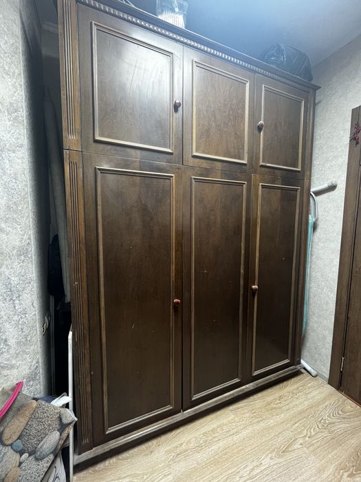 шифанер с антрисолью