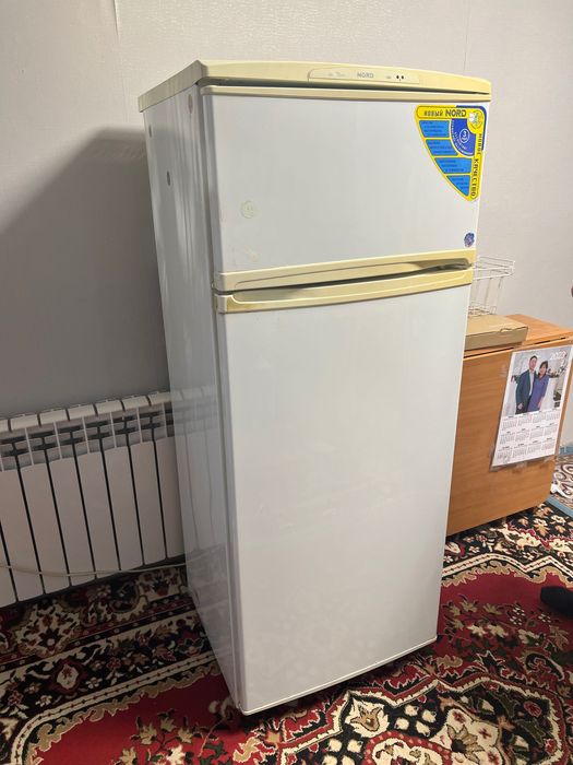 Продам рабочий холодильник
