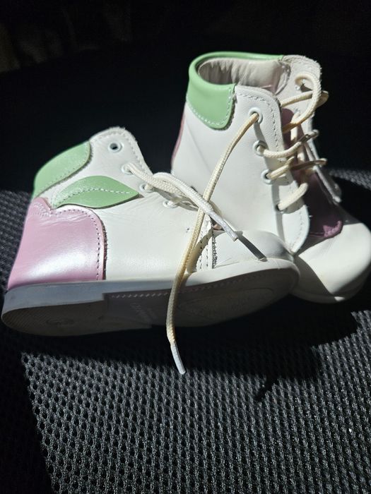 Продам кожаные ботиночки