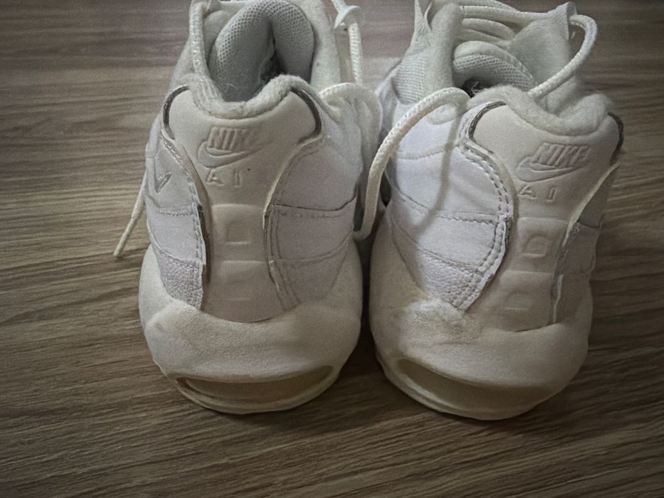 Обувки Nike air.