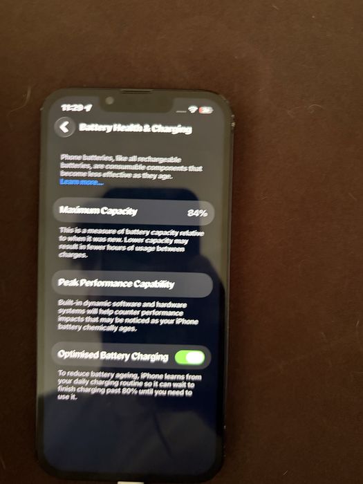 iphone 13 , 84 la baterie stare buna , display schimbat