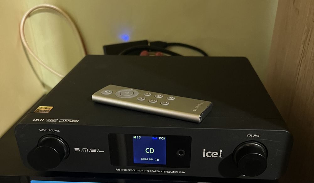 Продам усилитель с цапом SMSL A6