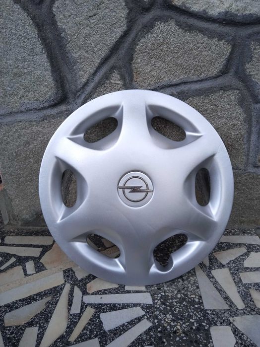 Продавам Опел/Opel Тас 15 цола 1бр. Оригинален!