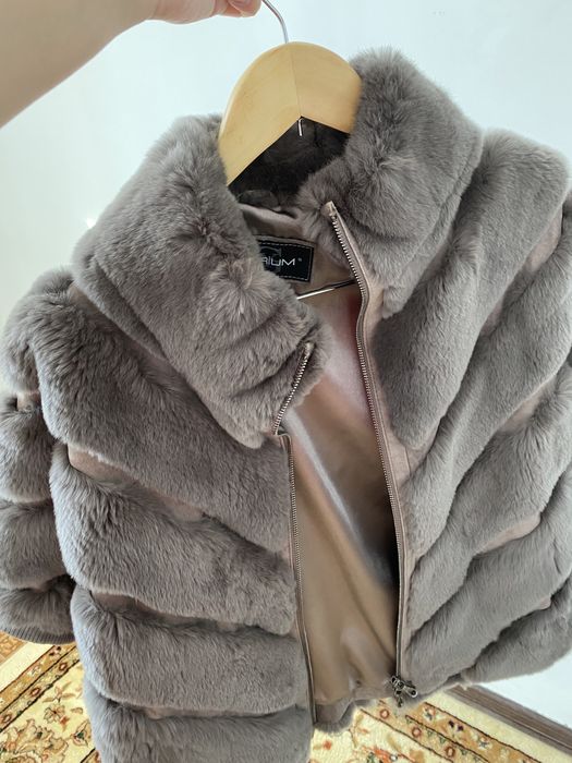 Меховой жилет