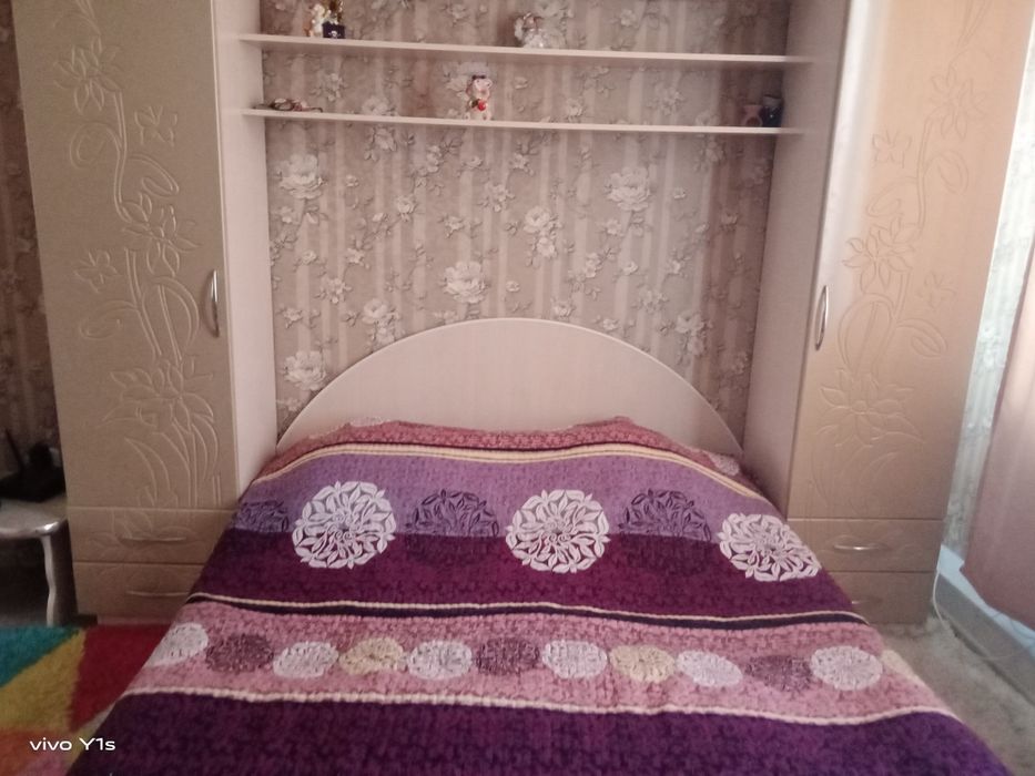 Спальный гарнитур