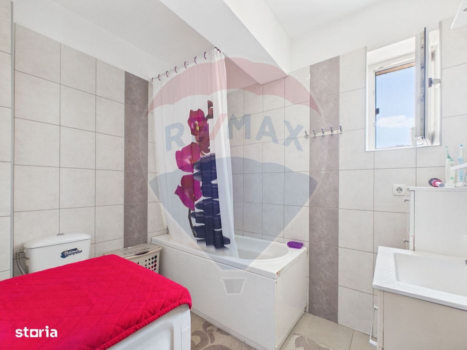 Apartament cu 3 camere la parcul Maica Teofana