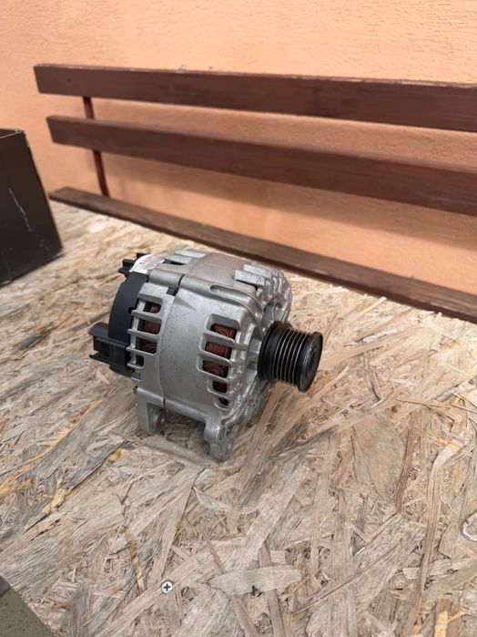 Alternator Audi A4B8