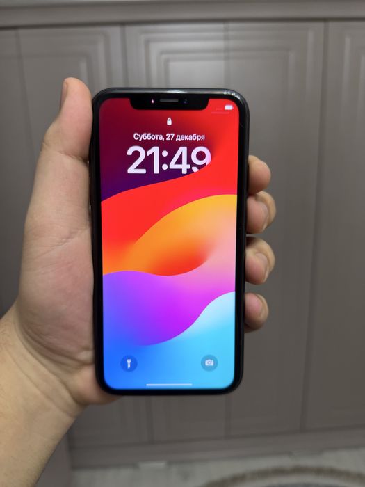 Продам Телефон iPhone XR 64Gb
