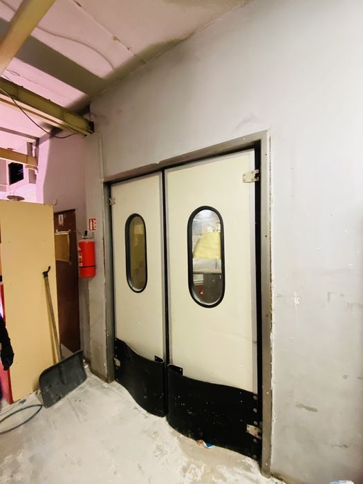 Летяща двойна врата 1600х2200мм