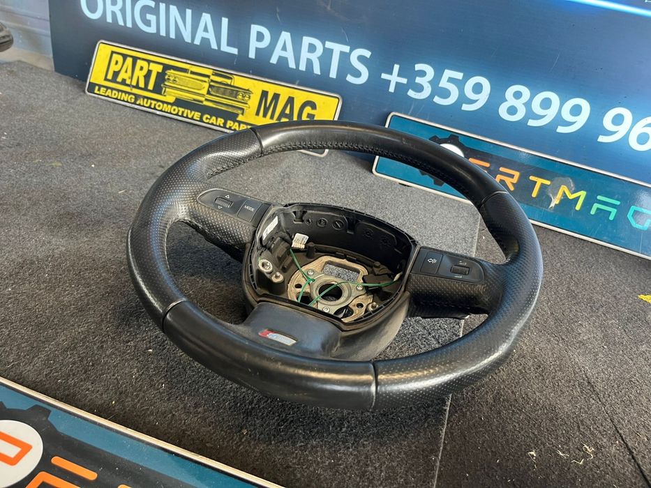 Оригинален волан за Ауди Audi 8P0419091 A3 Q5 F1 пера ном 106