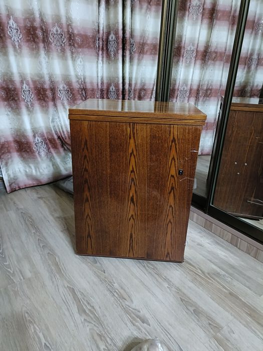 Швейная машинка Чайка