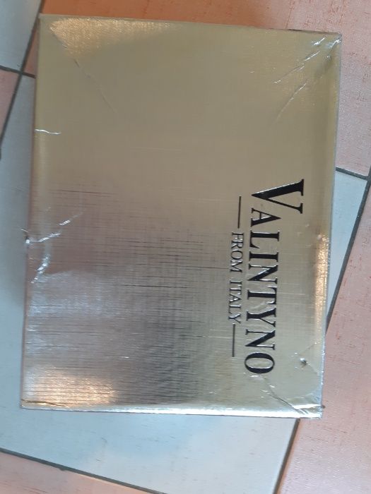 Женские босоножки