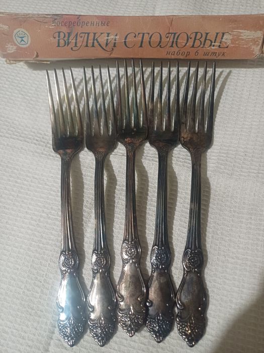 Продам вилки столовые посеребренные