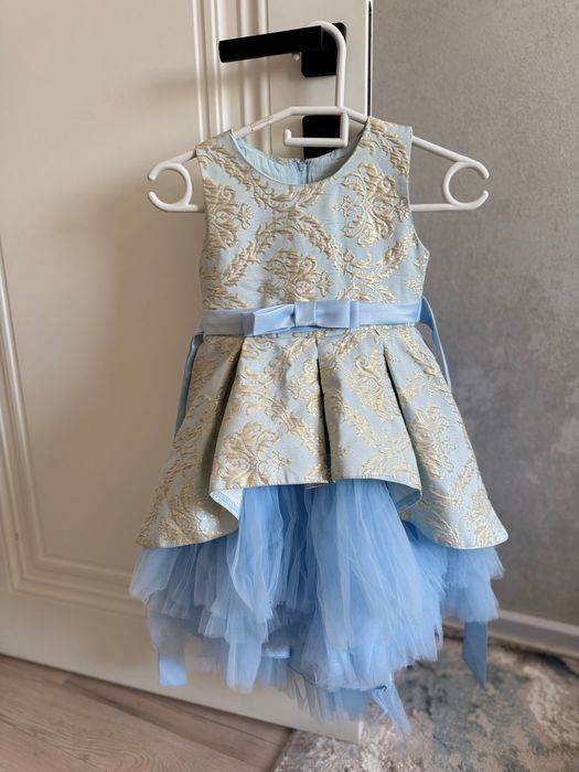 Продам детское платье на праздник