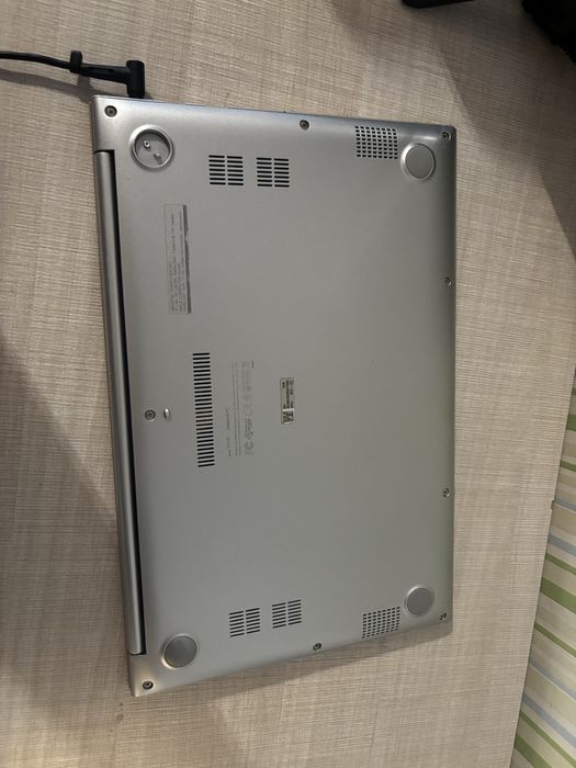 Laptop Asus Vivobook 14
