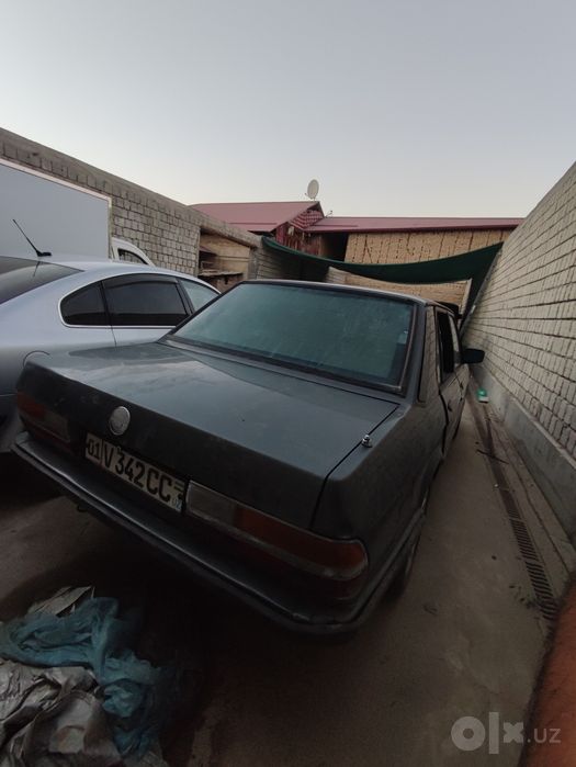 Bmw 524 sotiladi sròchni