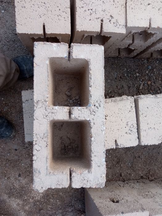 Shlaka blok aparat sotiladi 17x35 razmerda