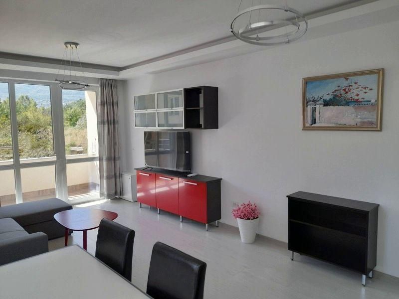 Дава се под наем Двустаен апартамент в София, Витоша - 63 кв.м за 598.23 € - Снимка #1