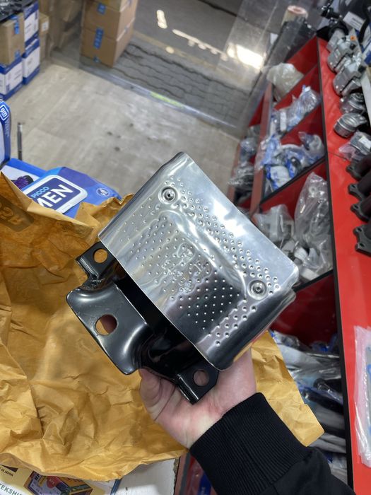 Tahoe-1 Motor podushka Gm RH