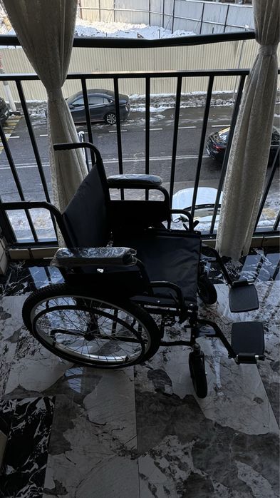 инвалидная коляска