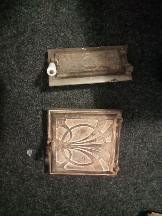 Uși de sobă de vânzare 250 negociabil