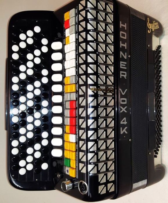 Hohner Vox 4K Acordeon butoane: 50 de voci programate