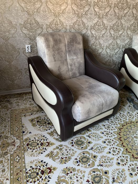 Продам два кресла