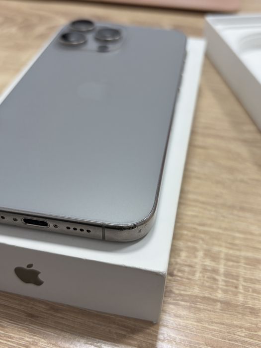 iphone 15 ProMax  Natural Titanium